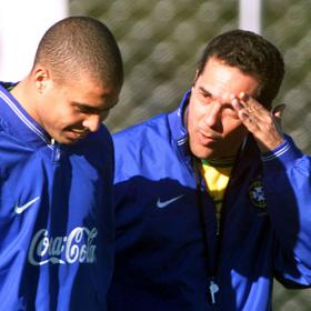 Luxemburgo: "Ronaldo tuvo que jugar con pañales" Luxemburgo: "Ronaldo tuvo que jugar con pañales"