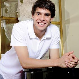El Rubín tacha de invención su supuesta oferta por Kaká El Rubín tacha de invención su supuesta oferta por Kaká