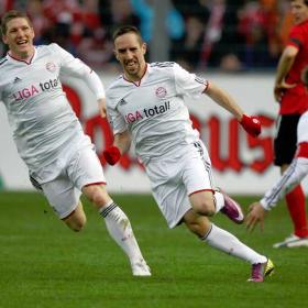 Ribery mantiene el Bayern en la lucha por el tercer lugar Ribery mantiene el Bayern en la lucha por el tercer lugar