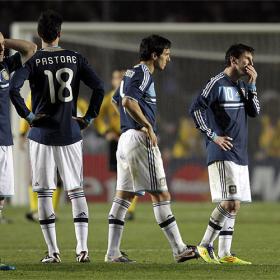 Sanfilippo: "Menos Messi, el resto que se retiren" Sanfilippo: "Menos Messi, el resto que se retiren"