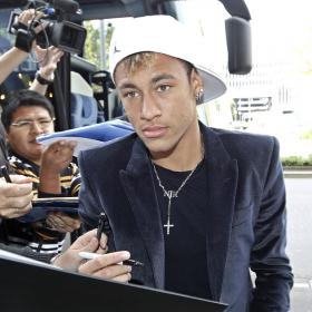 Neymar pondrá fin al culebrón en septiembre Neymar pondrá fin al culebrón en septiembre