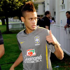 El Santos niega la venta de Neymar al Barcelona El Santos niega la venta de Neymar al Barcelona