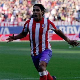 El 'Tigre' Falcao abusa del Racing con un hat-trick El 'Tigre' Falcao abusa del Racing con un hat-trick
