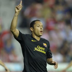 Adriano coloca líder al Barça Adriano coloca líder al Barça