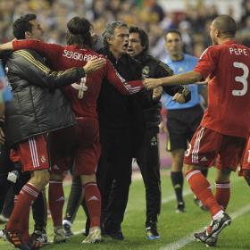 Mourinho bate su récord con 11 triunfos seguidos Mourinho bate su récord con 11 triunfos seguidos