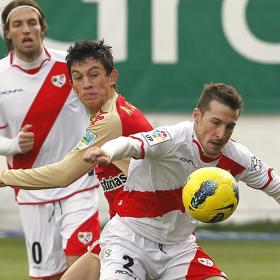 Los fallos defensivos condenan al Rayo Los fallos defensivos condenan al Rayo