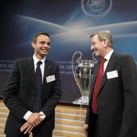 La FIFA amenaza con echar al Basilea de la Champions La FIFA amenaza con echar al Basilea de la Champions