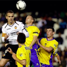 El Valencia no da opción a un combativo Cádiz El Valencia no da opción a un combativo Cádiz