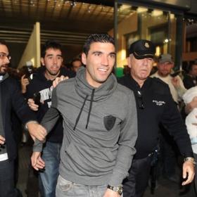 Reyes ya es jugador del Sevilla por 3,5 millones Reyes ya es jugador del Sevilla por 3,5 millones