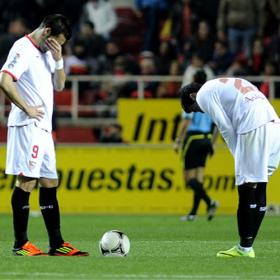 El Sevilla reacciona tarde y el Valencia pasa a cuartos El Sevilla reacciona tarde y el Valencia pasa a cuartos