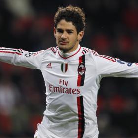 Pato no escucha al PSG: "Me quedo en el Milan" Pato no escucha al PSG: "Me quedo en el Milan"