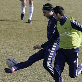 Postiga y Aranda pelean por un puesto en la delantera Postiga y Aranda pelean por un puesto en la delantera