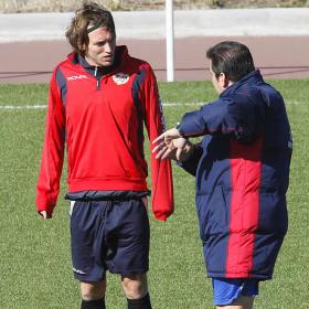 Sandoval recupera a Arribas, Casado y Michu para el once Sandoval recupera a Arribas, Casado y Michu para el once