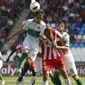 Berenger, Xumetra y la madera tumban al Almería Berenger, Xumetra y la madera tumban al Almería