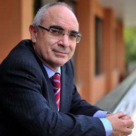 "El objetivo de Claassen es hacerse con el club" "El objetivo de Claassen es hacerse con el club"