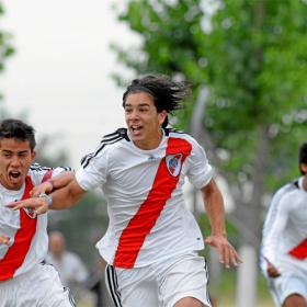 El hijo del Cholo se entrena con la Sub-18 albiceleste El hijo del Cholo se entrena con la Sub-18 albiceleste