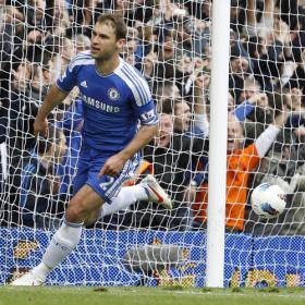 Mata, en el descuento, pone a salvo a un gris Chelsea Mata, en el descuento, pone a salvo a un gris Chelsea