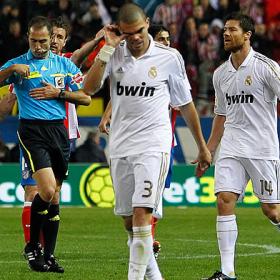 Xabi Alonso vio la quinta por un resbalón de Pepe Xabi Alonso vio la quinta por un resbalón de Pepe