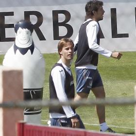 Emery dará galones a Parejo y Canales y ensaya juego aéreo Emery dará galones a Parejo y Canales y ensaya juego aéreo