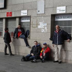 La afición hizo cola por una entrada para Bucarest La afición hizo cola por una entrada para Bucarest