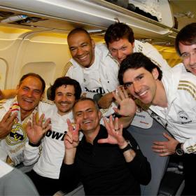 Mourinho: "Trabajamos para esto, para dar alegrías" Mourinho: "Trabajamos para esto, para dar alegrías"