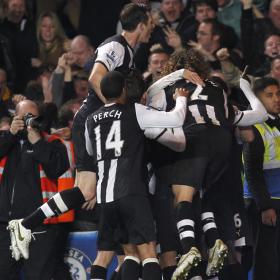 El Chelsea cae en casa y se aleja de la Champions El Chelsea cae en casa y se aleja de la Champions