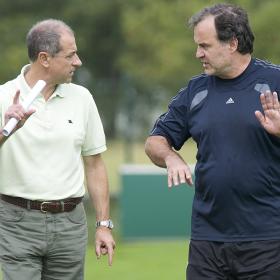 "Necesitamos que Bielsa nos diga que continúa" "Necesitamos que Bielsa nos diga que continúa"