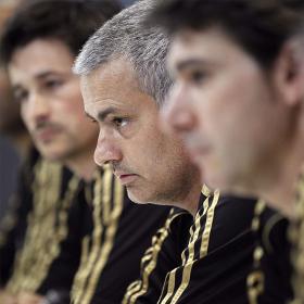 Mou: "El equipo ha estado de 9 y algún jugador, de 10" Mou: "El equipo ha estado de 9 y algún jugador, de 10"