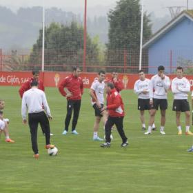 "A nosotros sólo nos vale ganar" "A nosotros sólo nos vale ganar"