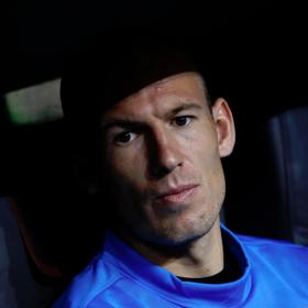 Robben, pitado por la grada, tiene el respaldo del Bayern Robben, pitado por la grada, tiene el respaldo del Bayern