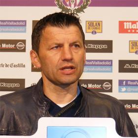 Djukic: "Estamos ahorrando mucho dinero al Celta" Djukic: "Estamos ahorrando mucho dinero al Celta"