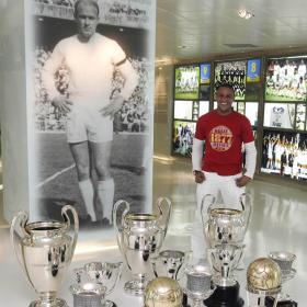 Roberto Carlos regresa al Madrid para jugar Roberto Carlos regresa al Madrid para jugar