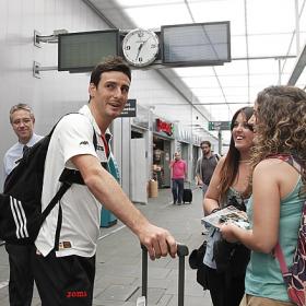 Los pasos del Valencia sitúan a Aduriz en Bilbao Los pasos del Valencia sitúan a Aduriz en Bilbao