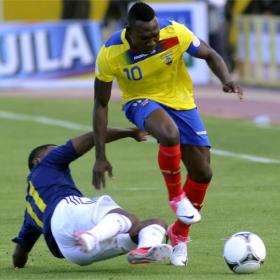 Ecuador vence a Colombia y vuelve a zona de clasificación Ecuador vence a Colombia y vuelve a zona de clasificación