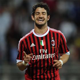 El brasileño Pato se quedará en el Milán hasta el año 2014 El brasileño Pato se quedará en el Milán hasta el año 2014
