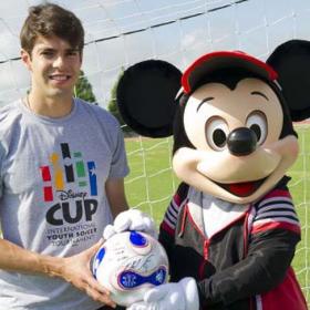 El asesor de Kaká: "Jugar en Estados Unidos es su sueño" El asesor de Kaká: "Jugar en Estados Unidos es su sueño"