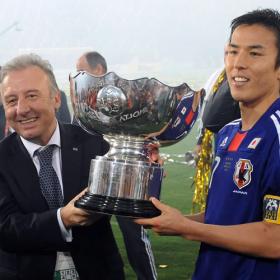 Zaccheroni renueva un año más como míster de Japón Zaccheroni renueva un año más como míster de Japón