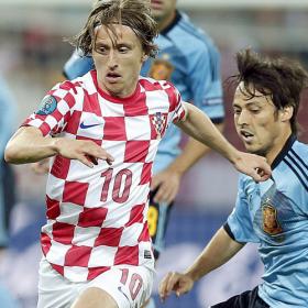 Ivanovic intenta convencer a Modric de que vaya al Chelsea Ivanovic intenta convencer a Modric de que vaya al Chelsea