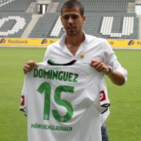 Domínguez fue presentado como refuerzo del 'Gladbach' Domínguez fue presentado como refuerzo del 'Gladbach'