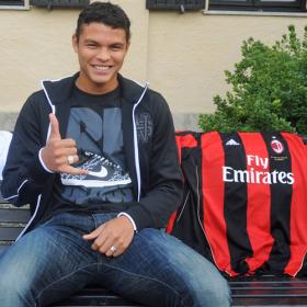Thiago Silva renueva hasta 2017 Thiago Silva renueva hasta 2017