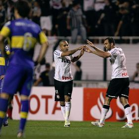 Corinthians alza su primer título y Riquelme deja Boca Corinthians alza su primer título y Riquelme deja Boca