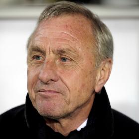 Cruyff desea suerte a Van Gaal, pero critica a la Federación Cruyff desea suerte a Van Gaal, pero critica a la Federación