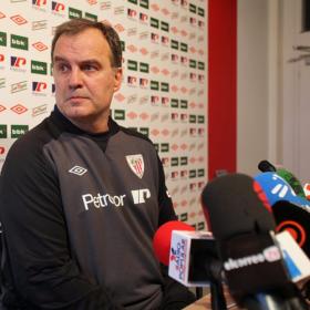 Bielsa: "No acepto que se indique que falto a la verdad" Bielsa: "No acepto que se indique que falto a la verdad"