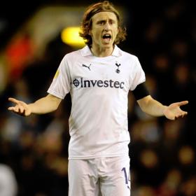 United y Chelsea aparcan a Modric pero aparece el PSG United y Chelsea aparcan a Modric pero aparece el PSG