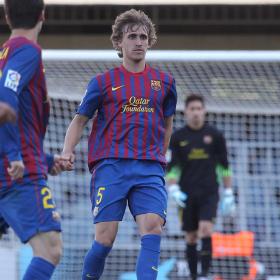 Cruyff dice al Ajax que pidan la cesión de Muniesa Cruyff dice al Ajax que pidan la cesión de Muniesa