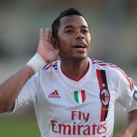 El Santos busca negociar con el Milán y contratar a Robinho El Santos busca negociar con el Milán y contratar a Robinho