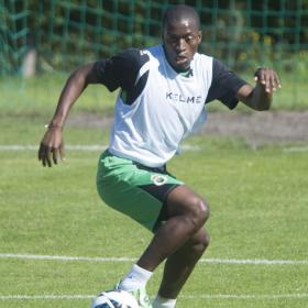 El sueño de Pape Diop es una realidad hasta 2015 El sueño de Pape Diop es una realidad hasta 2015