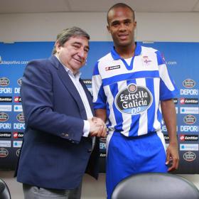 El Depor tan sólo espera ya el sí de Abel Aguilar El Depor tan sólo espera ya el sí de Abel Aguilar