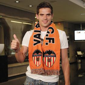 El Valencia ficha a Gago y se queda con Canales El Valencia ficha a Gago y se queda con Canales