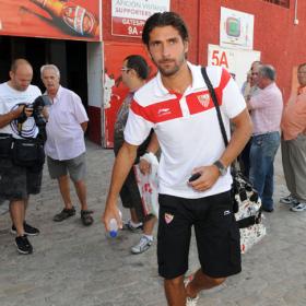 Escudé y Guarente se marchan destino Besiktas y Bolonia Escudé y Guarente se marchan destino Besiktas y Bolonia